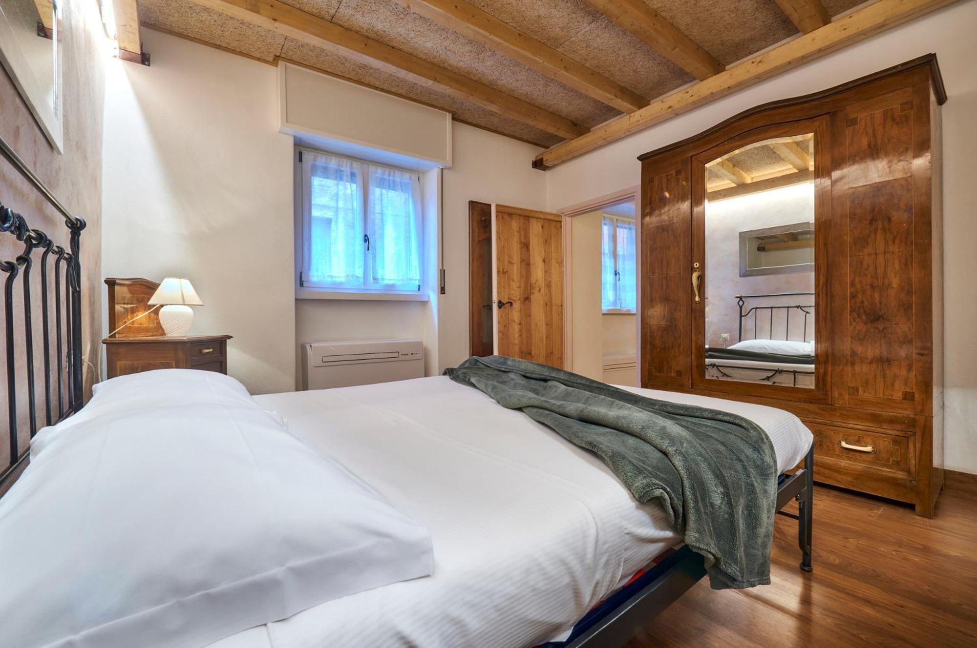 Casa “La Contrada” Villa Varenna Luaran gambar